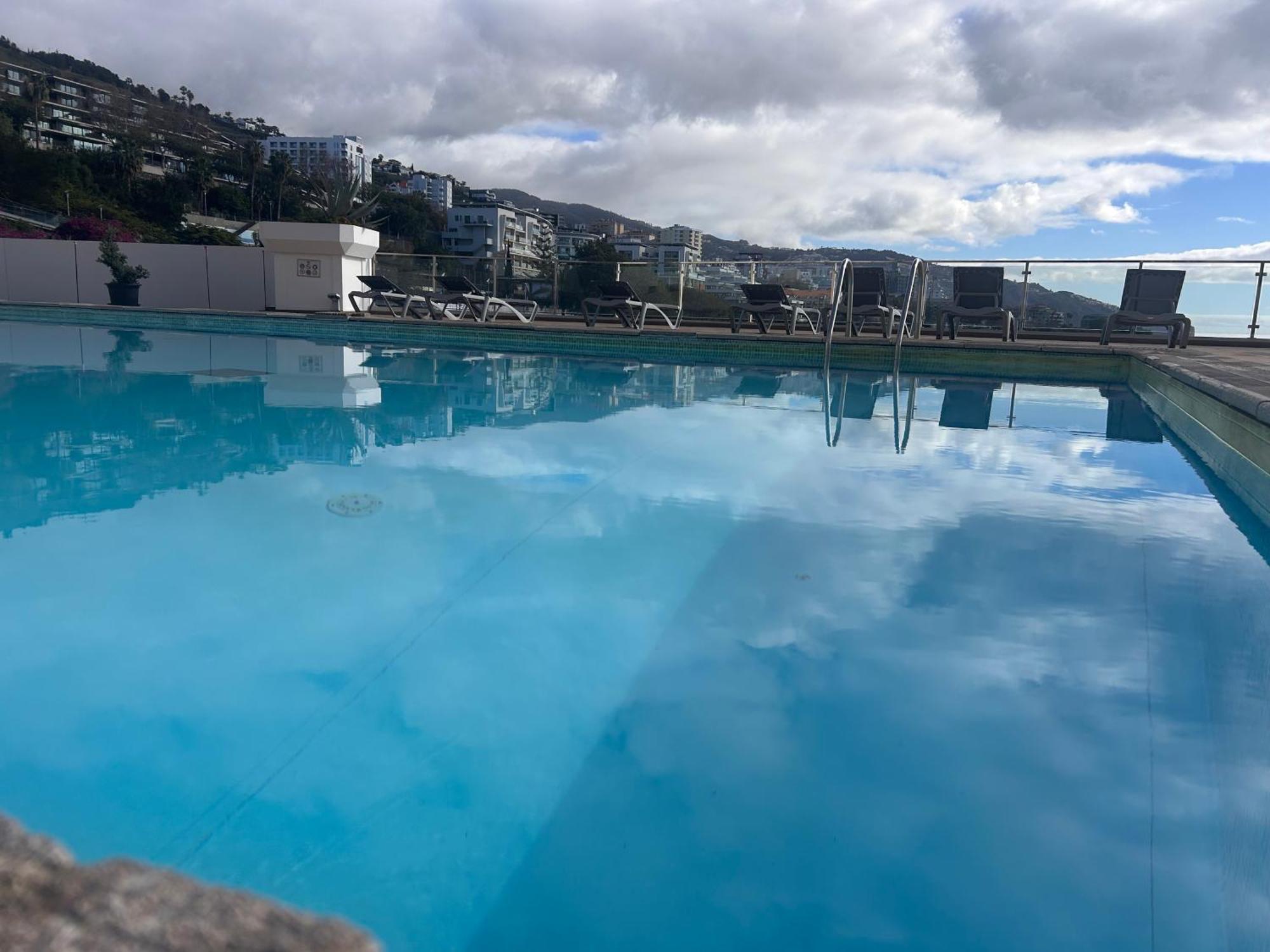 Beach Studio Apartment Funchal  Bagian luar foto